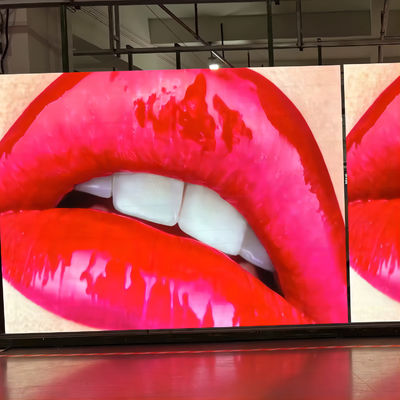 Commercial IP31 P2.5 Indoor LED Display Screen Panel Shopping Mall